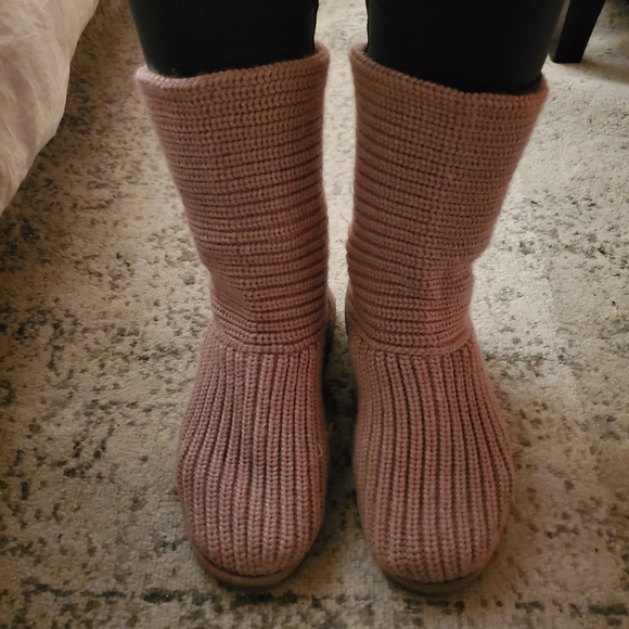 Ugg boots - Picture 1 of 3